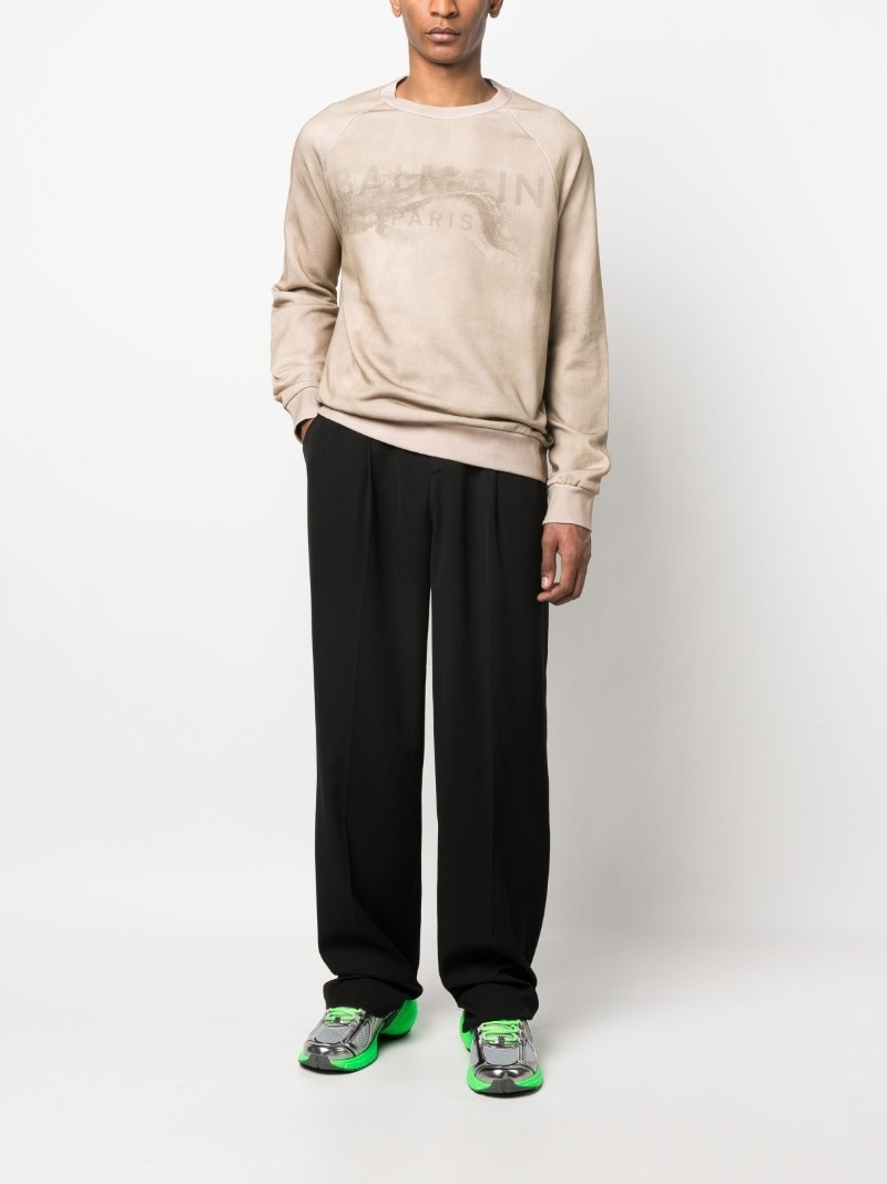 Balmain logo-print long-sleeve sweatshirt outlook