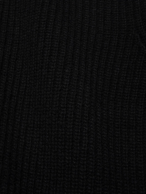 August Zip Black - 5