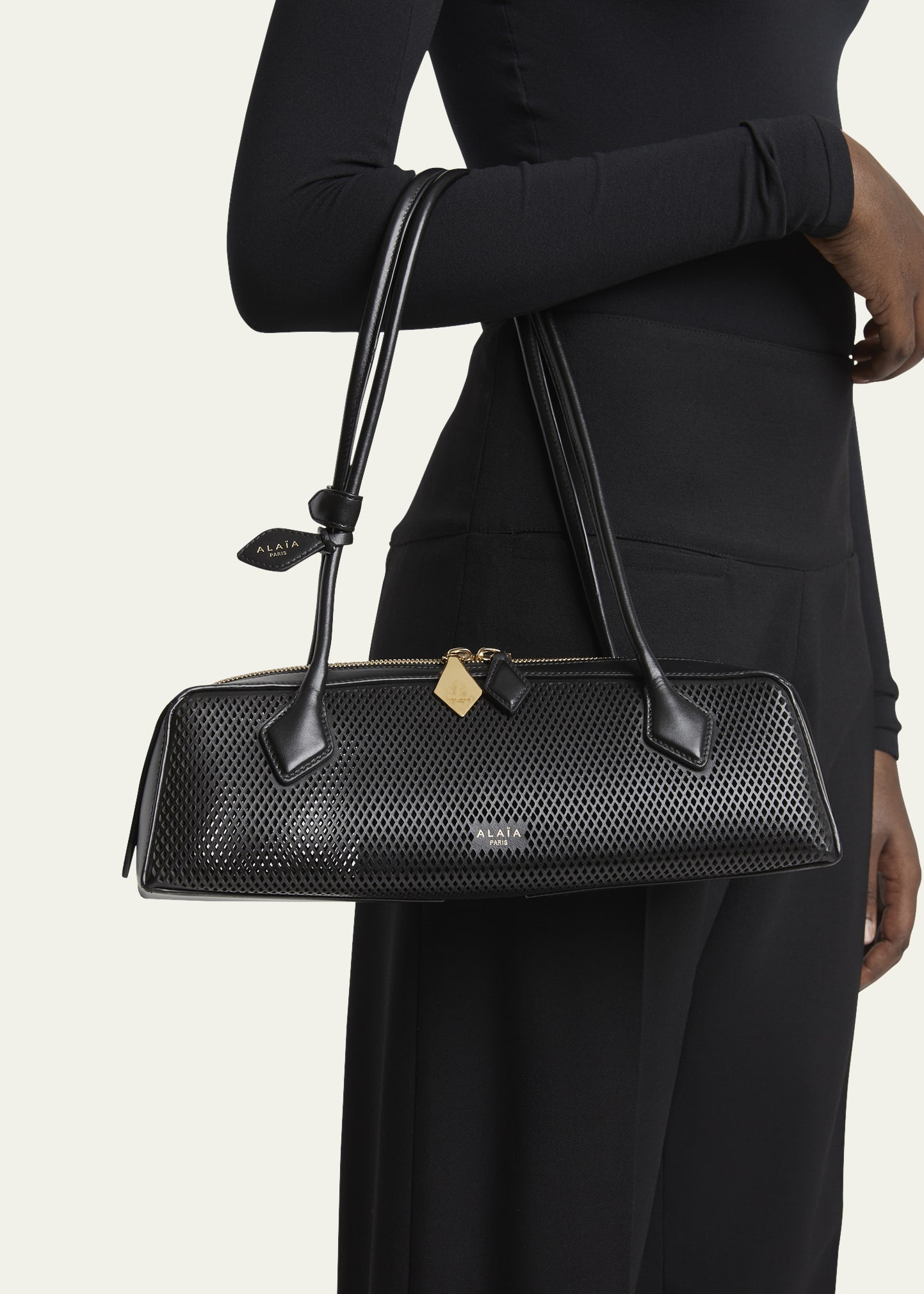 Le Teckel Medium Shoulder Bag in Fishnet Leather - 2