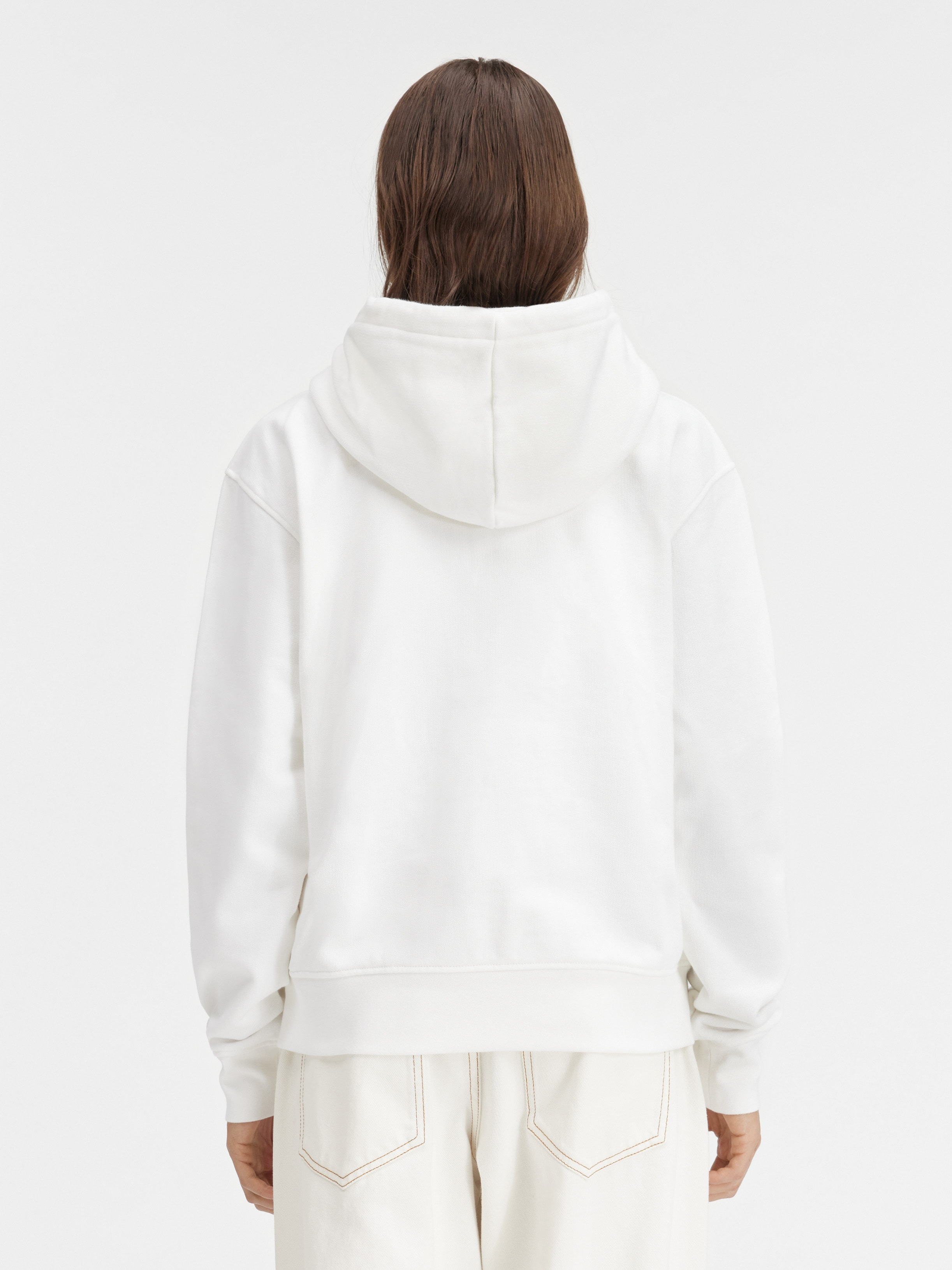Le sweatshirt brodé - 4