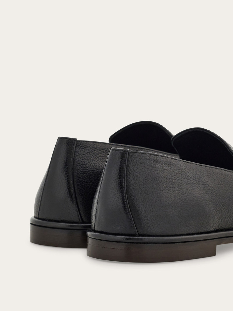 FERRAGAMO Loafer outlook