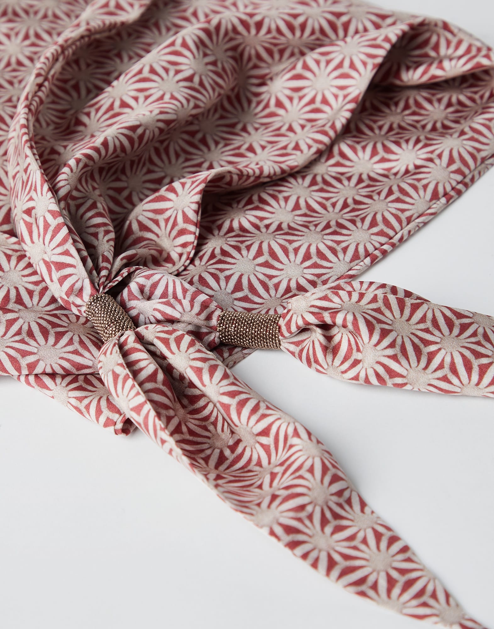 Starburst flower silk pongee foulard with monili - 2