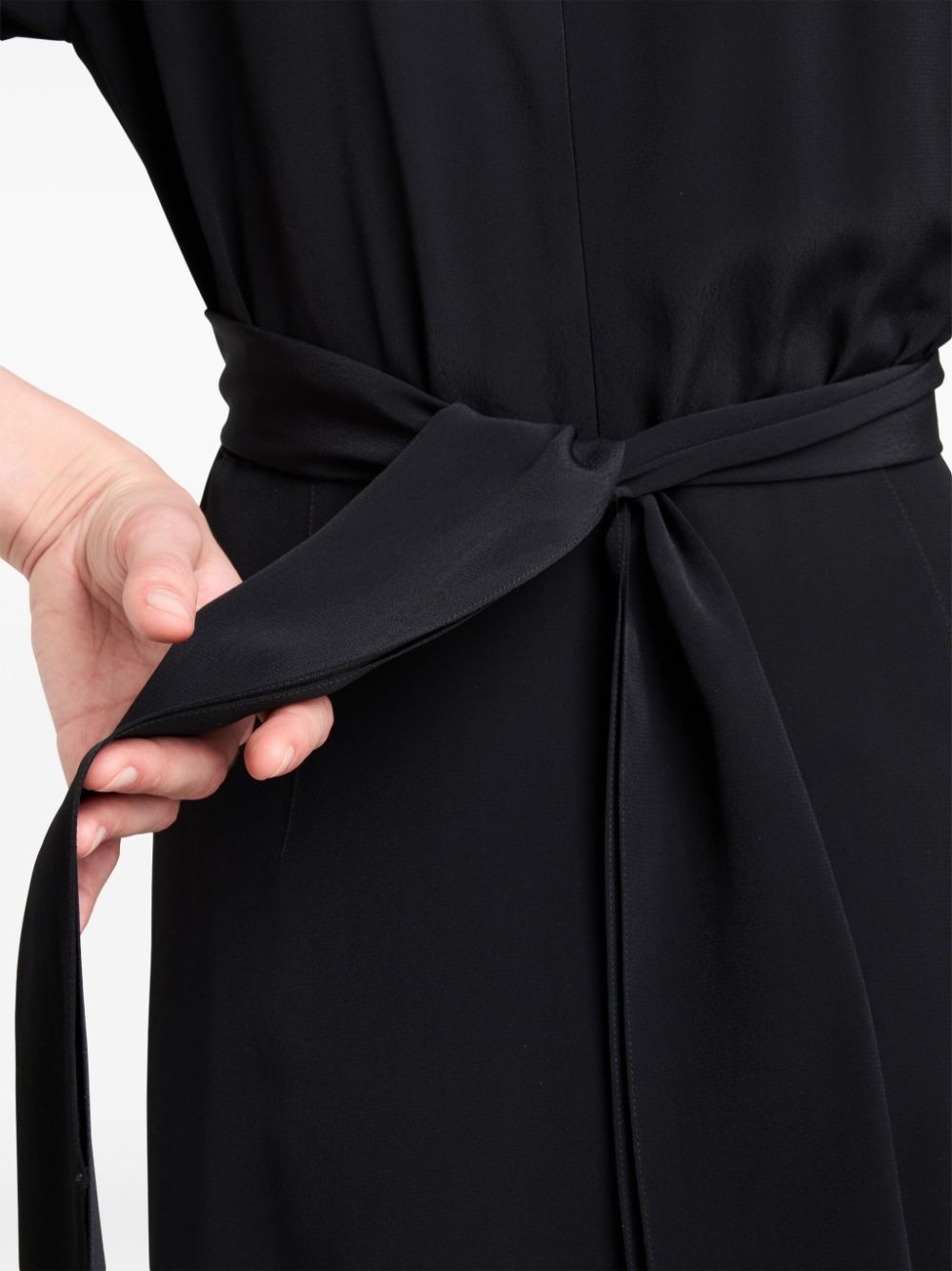 V-neck short-sleeve midi dress - 4