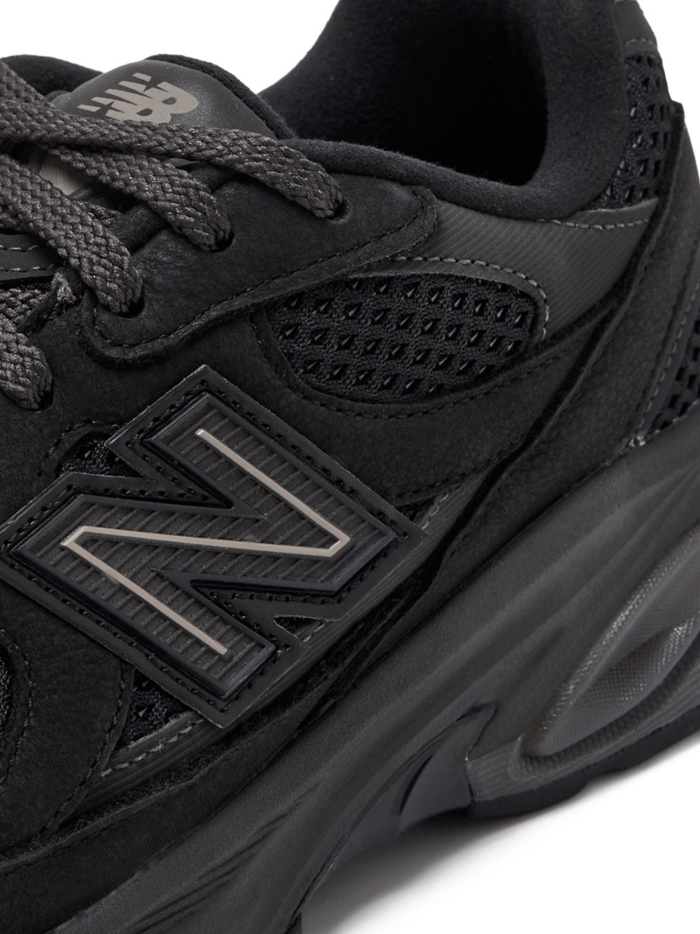 2010 mesh-panelled sneakers - 3