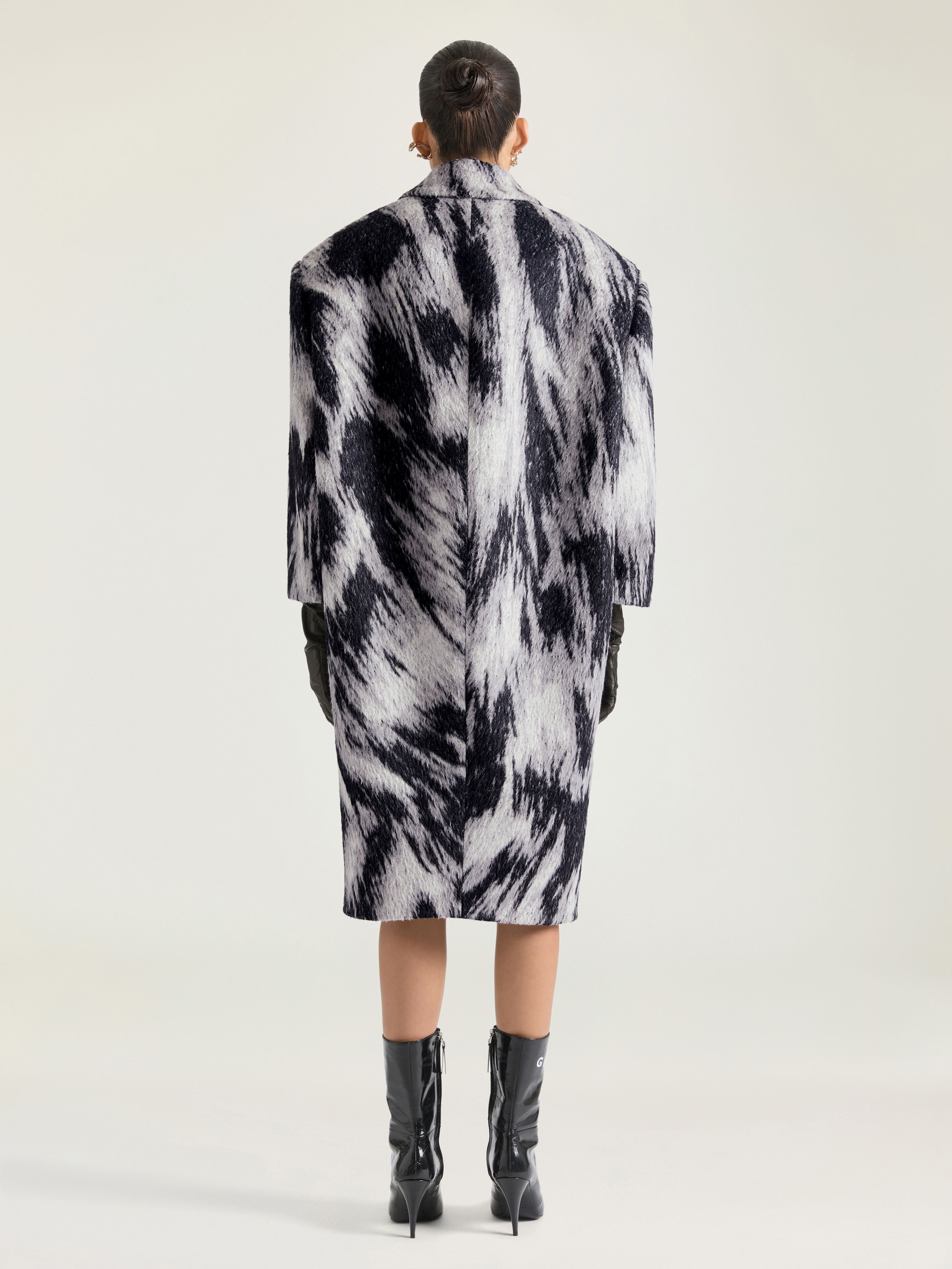 COAT IN WOOL JACQUARD WITH ANIMAL PRINT - 3