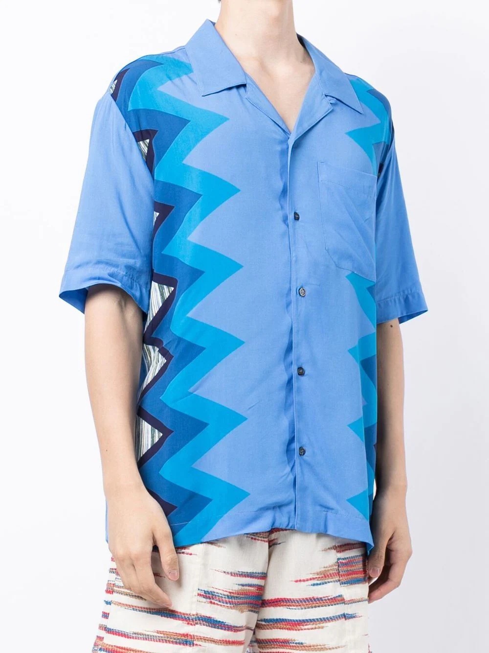 chevron-print short-sleeved shirt - 3