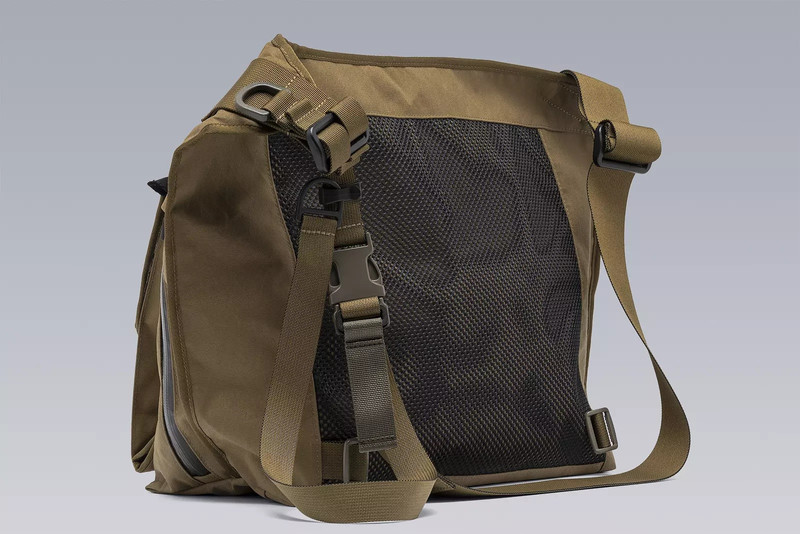 3A-1-COR Interops Einsatztasche Coyote 6