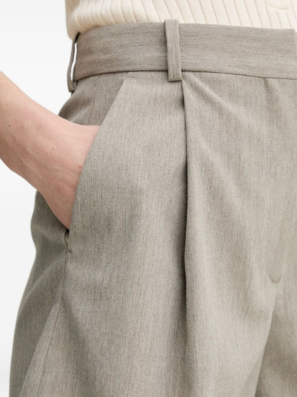pleated concealed-fastening shorts - 3