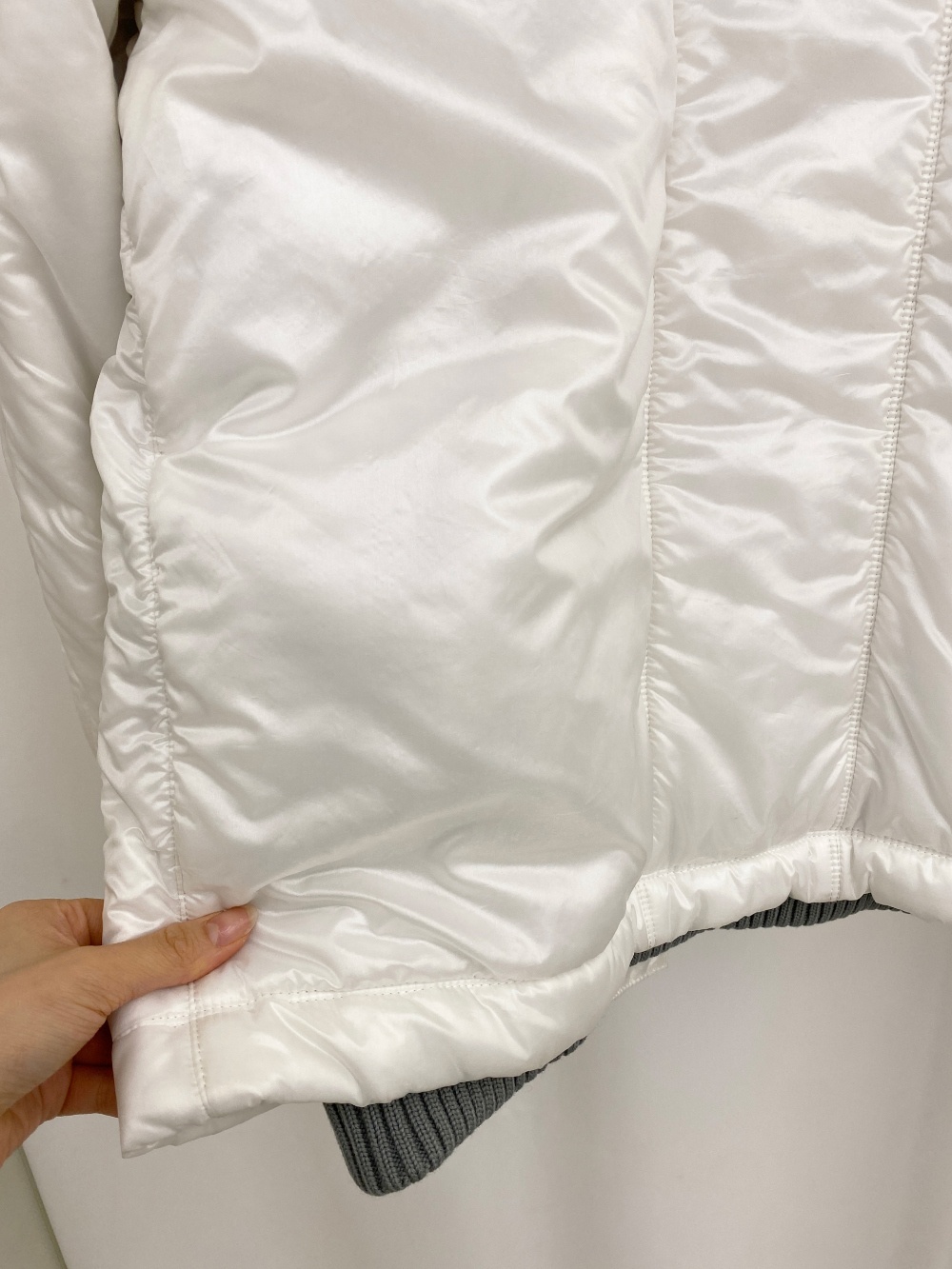 Chanel Sport 2003 A Season White Padding - 32