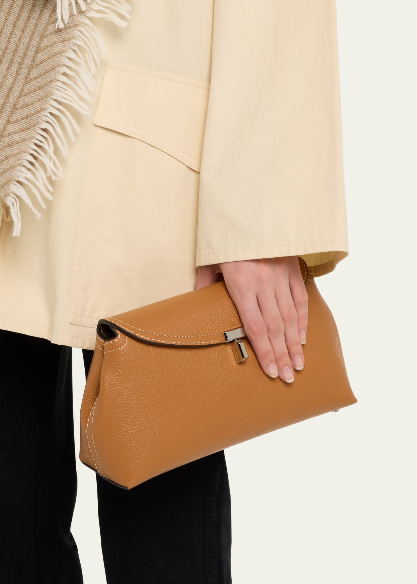 T-Lock Grained Leather Clutch Bag - 2