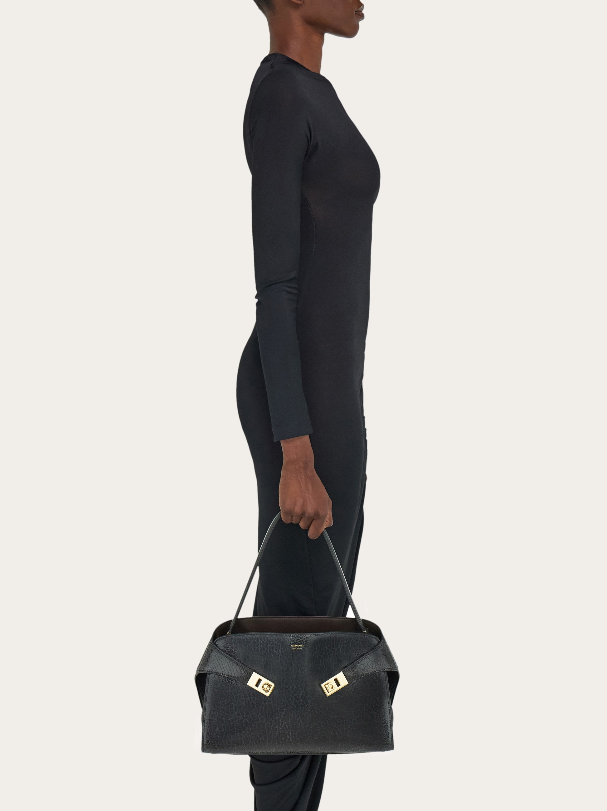 Hug soft bicolor shoulder bag (M) - 3