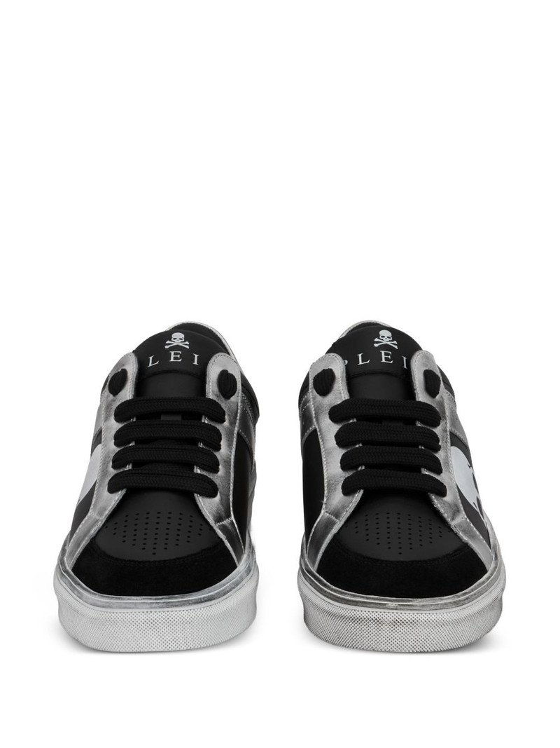skull leather trainers 3