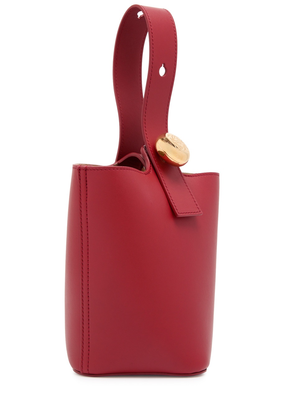 Loewe Pebble Mini Leather Bucket bag - 1