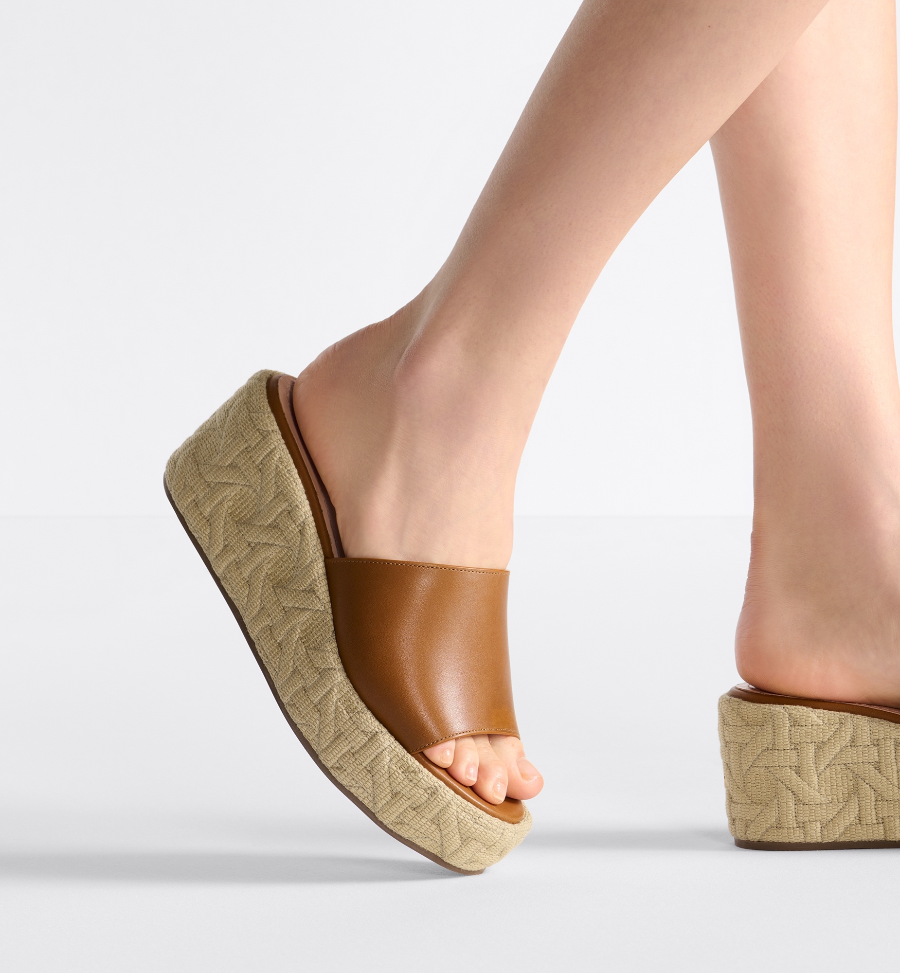 Attitude Dior Wedge Slide - 3