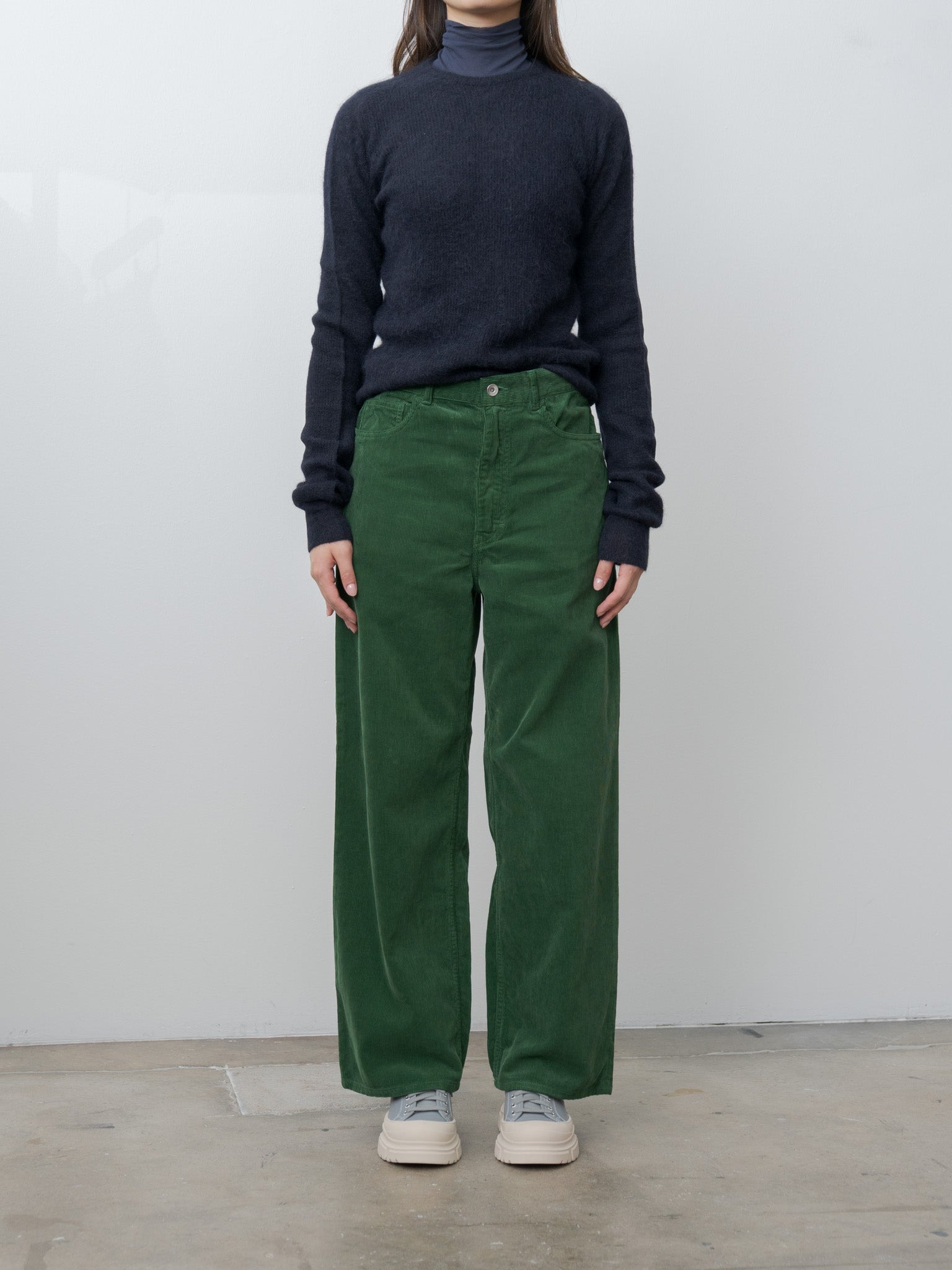 Pigment Dyed Finx Corduroy Wide 5P Pants - Forest Green - 2