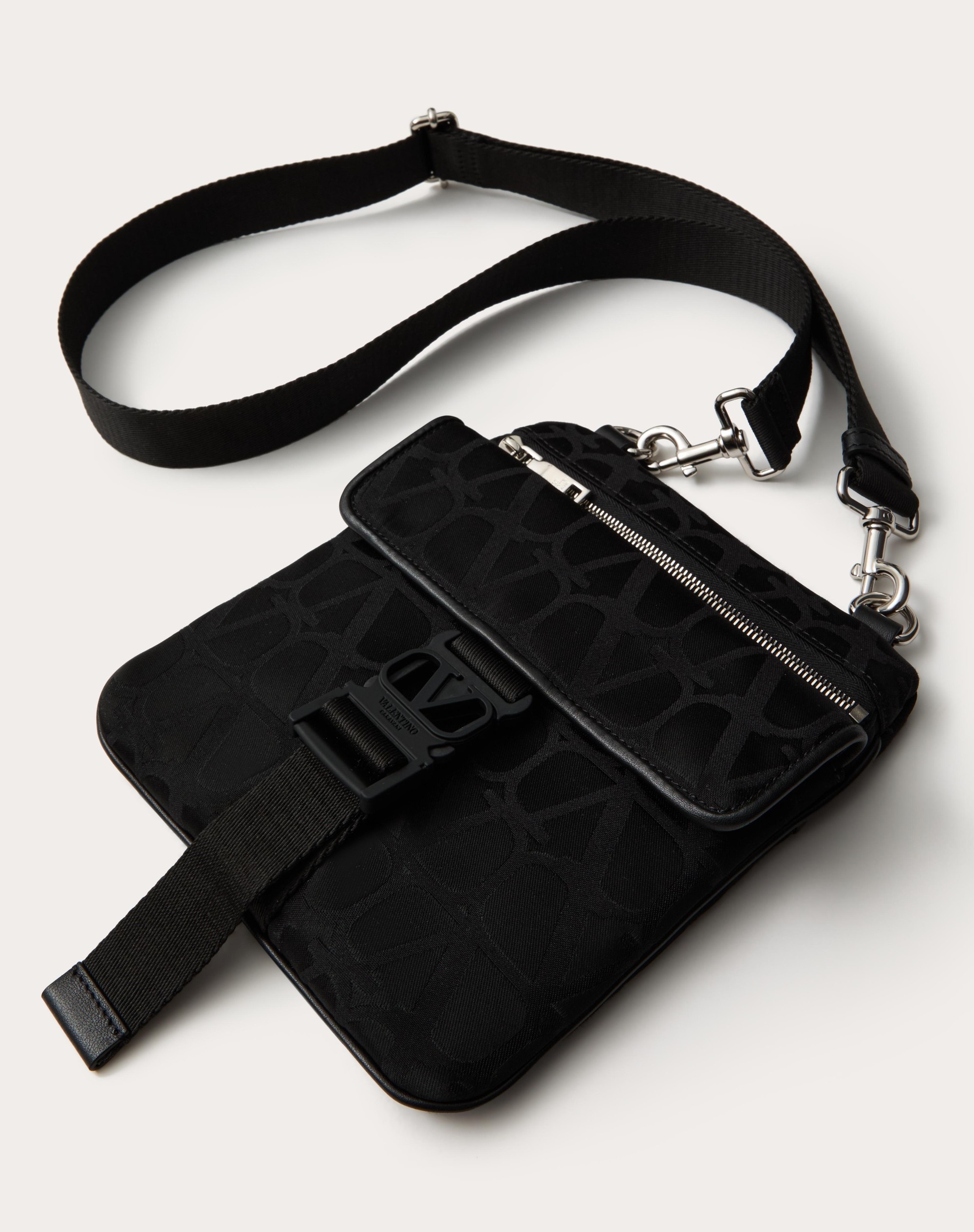 TOILE ICONOGRAPHE SHOULDER BAG IN TECHNICAL FABRIC WITH LEATHER DETAILS - 5