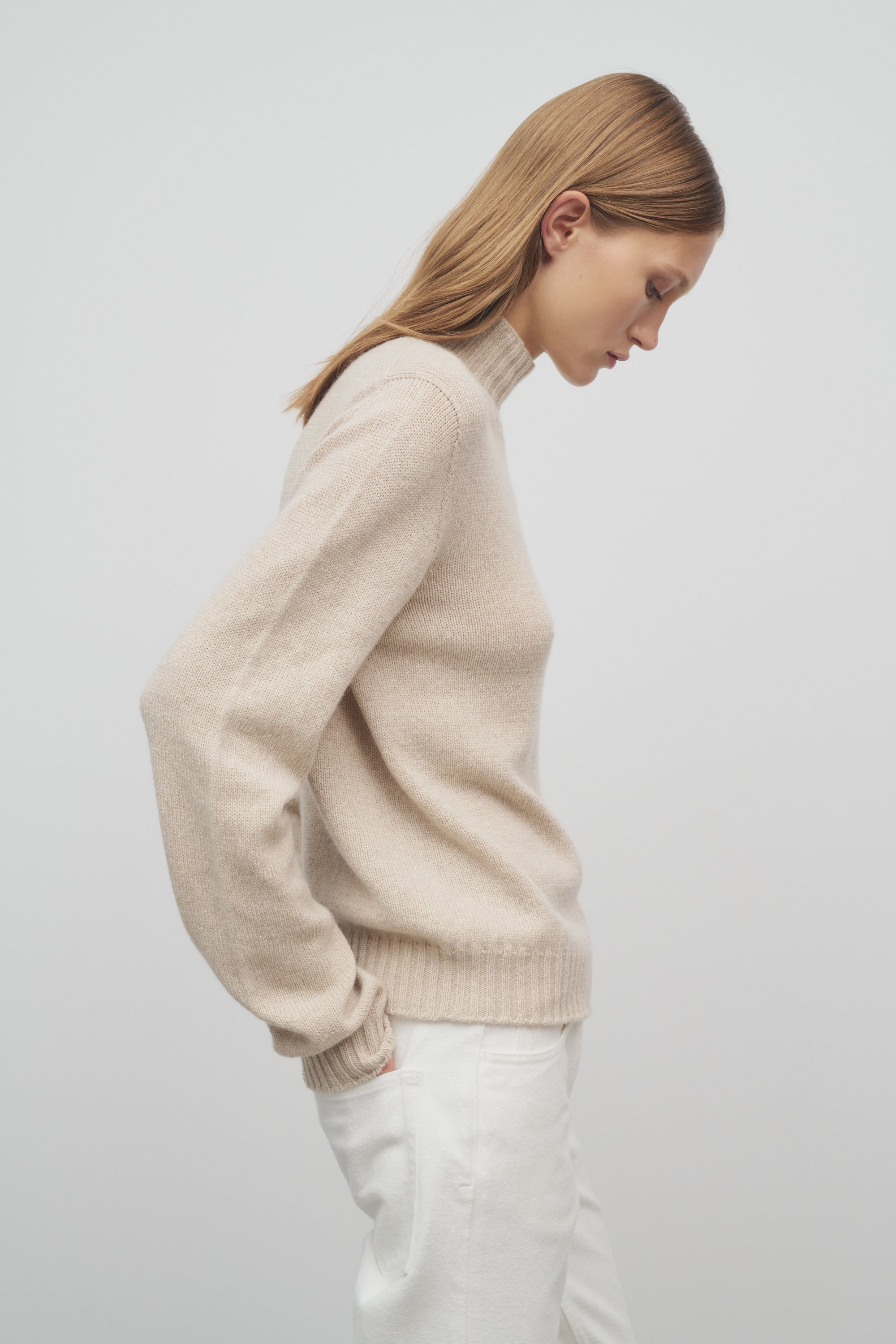 Kensington Turtleneck in Cashmere - 4