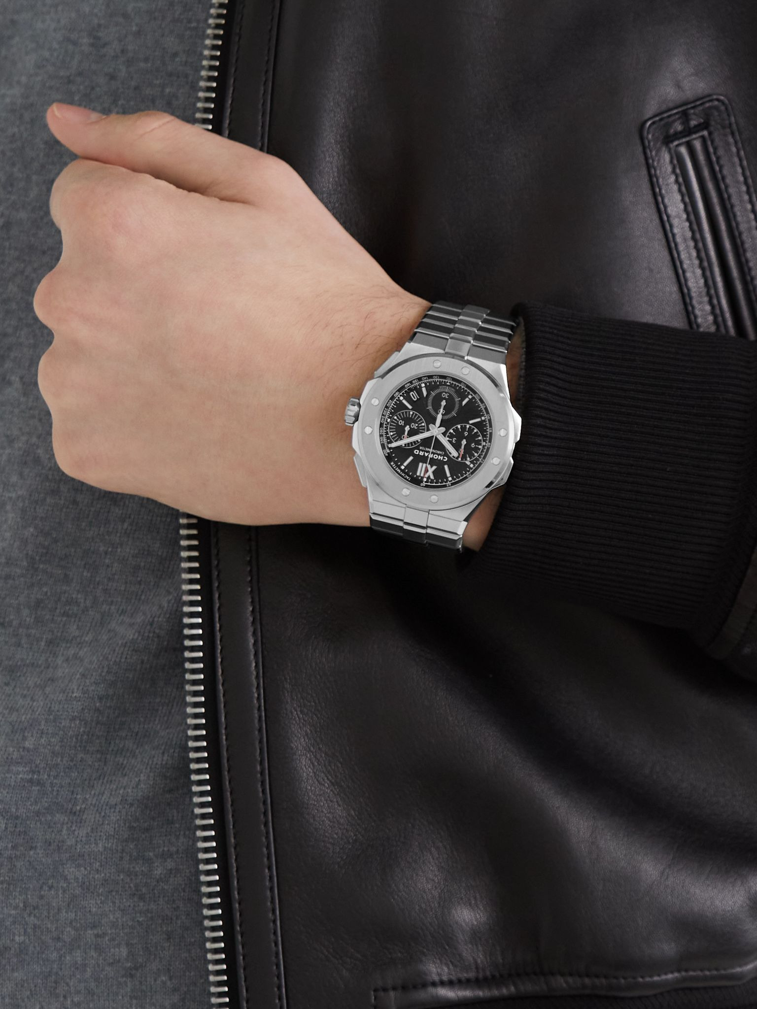 Alpine Eagle XL Chrono Automatic 44mm Lucent Steel Watch, Ref. No. 298609-3002 Black - 2