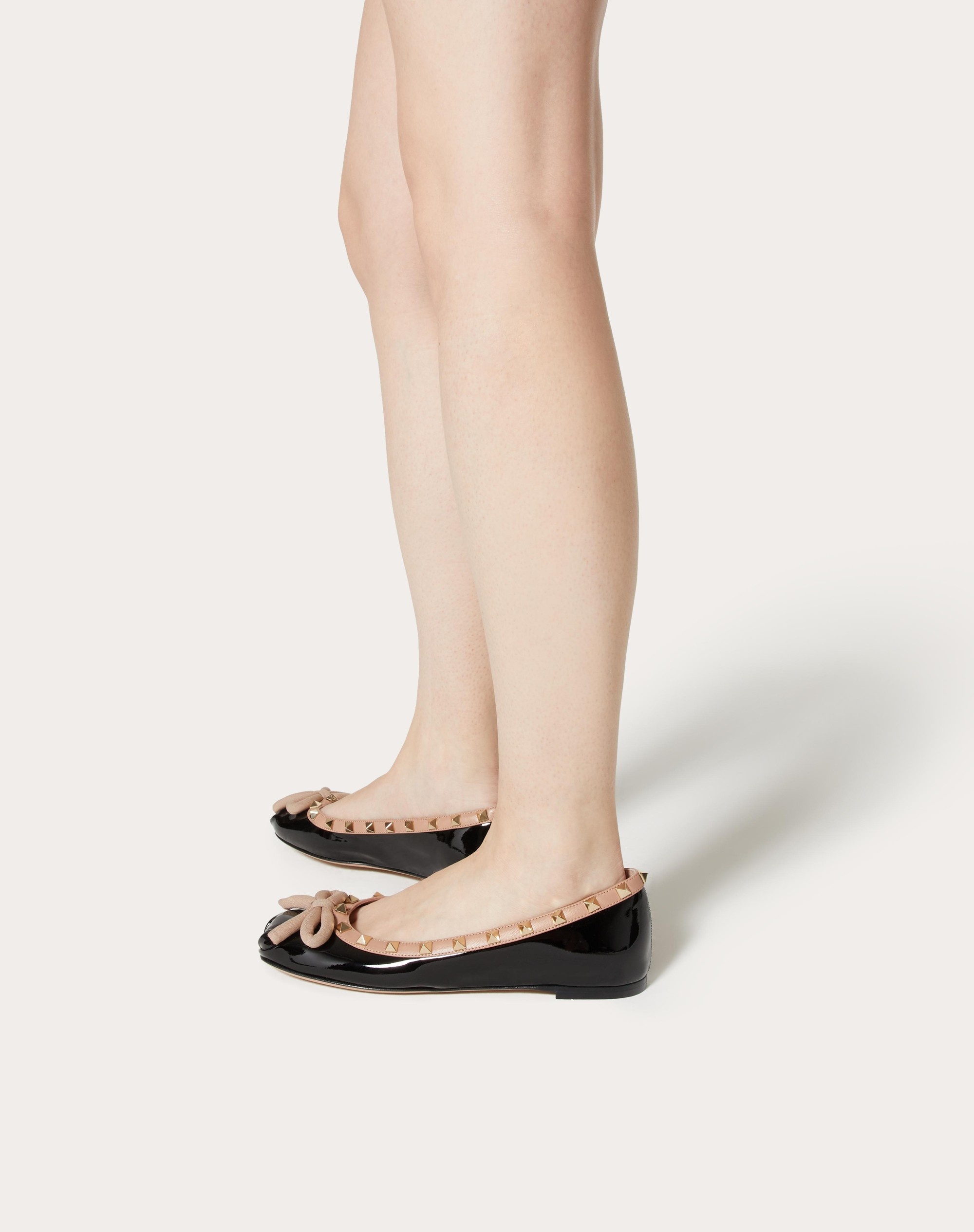 ROCKSTUD PATENT LEATHER BALLERINA - 6