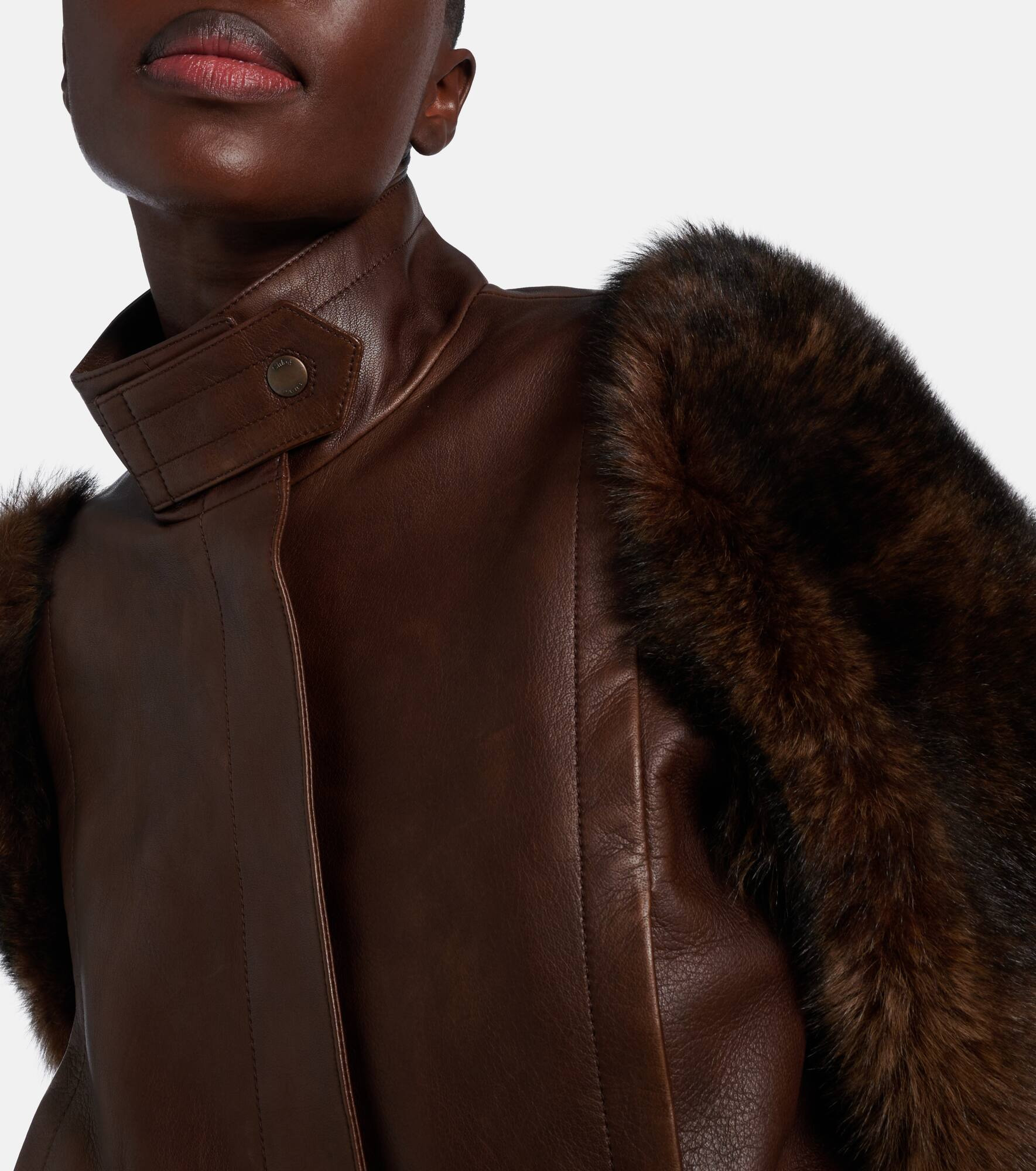 Cropped shearling-trimmed leather jacket - 4