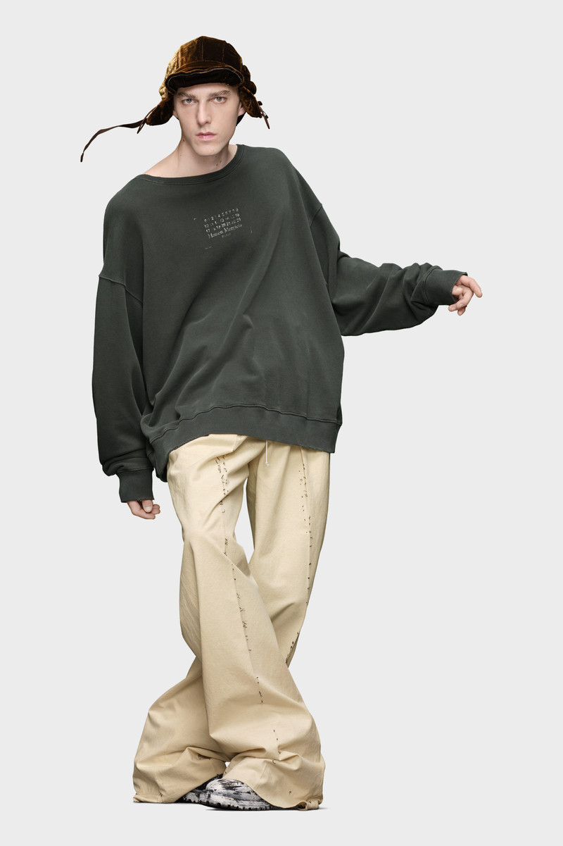 Maison Margiela Stamp logo sweatshirt outlook