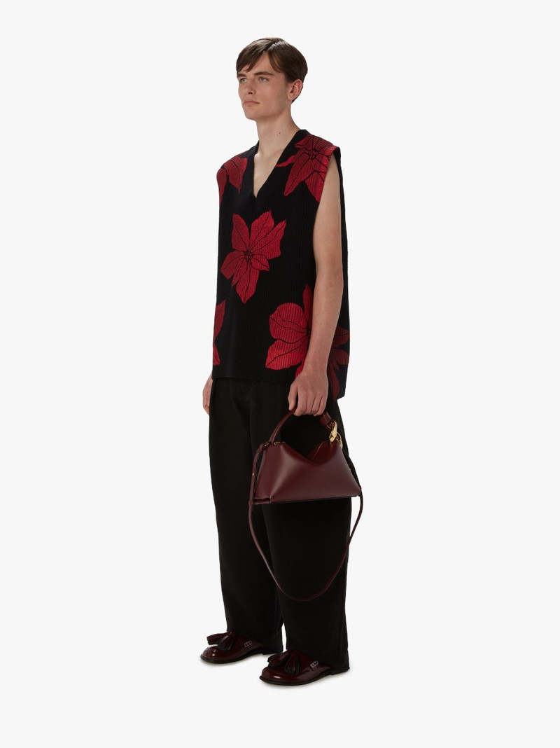 PRINTED V-NECK VEST 4