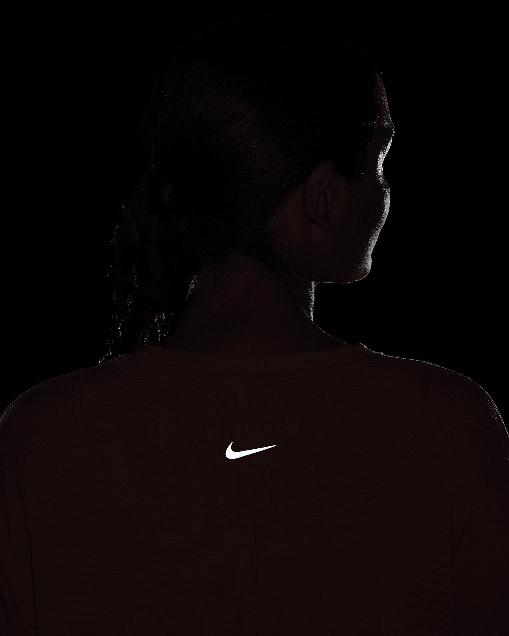 Nike One Relaxed Women's Dri-FIT Long-Sleeve Top - 6