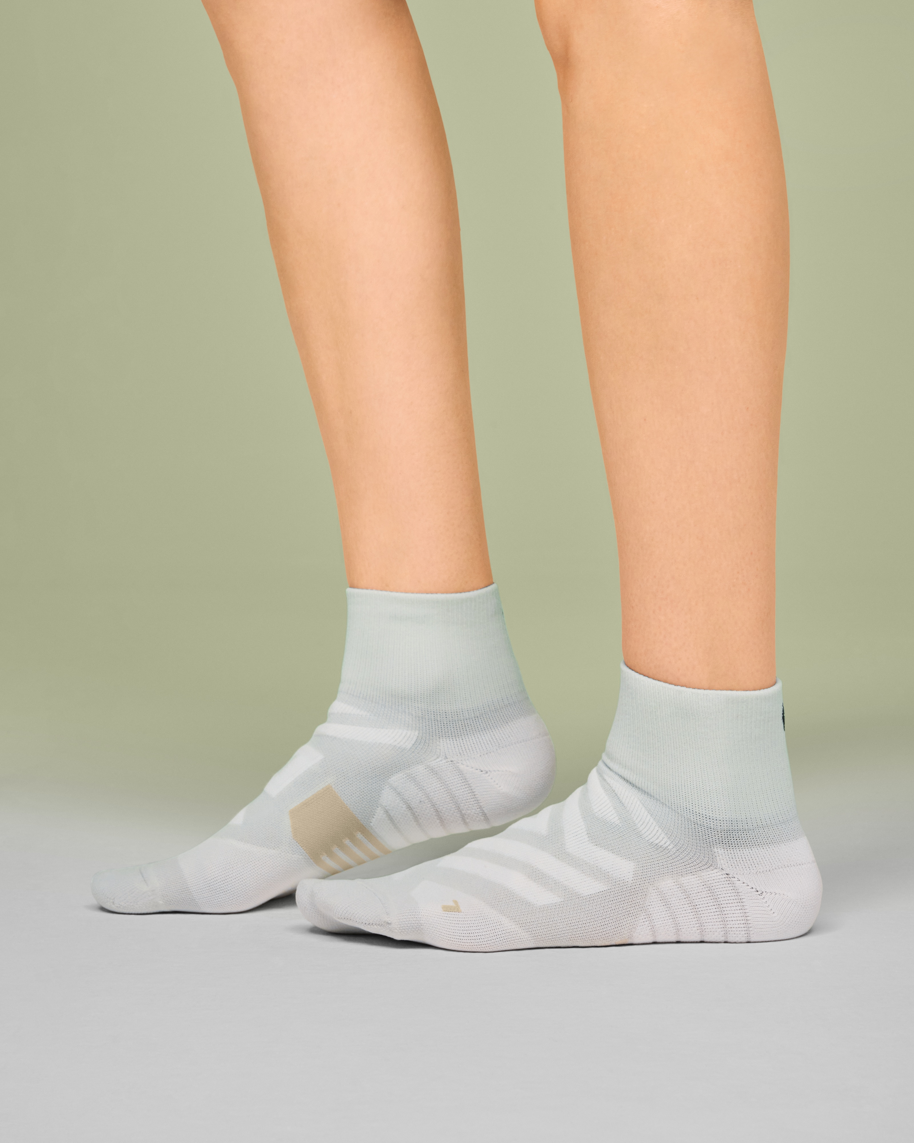 Performance Mid Sock - 2