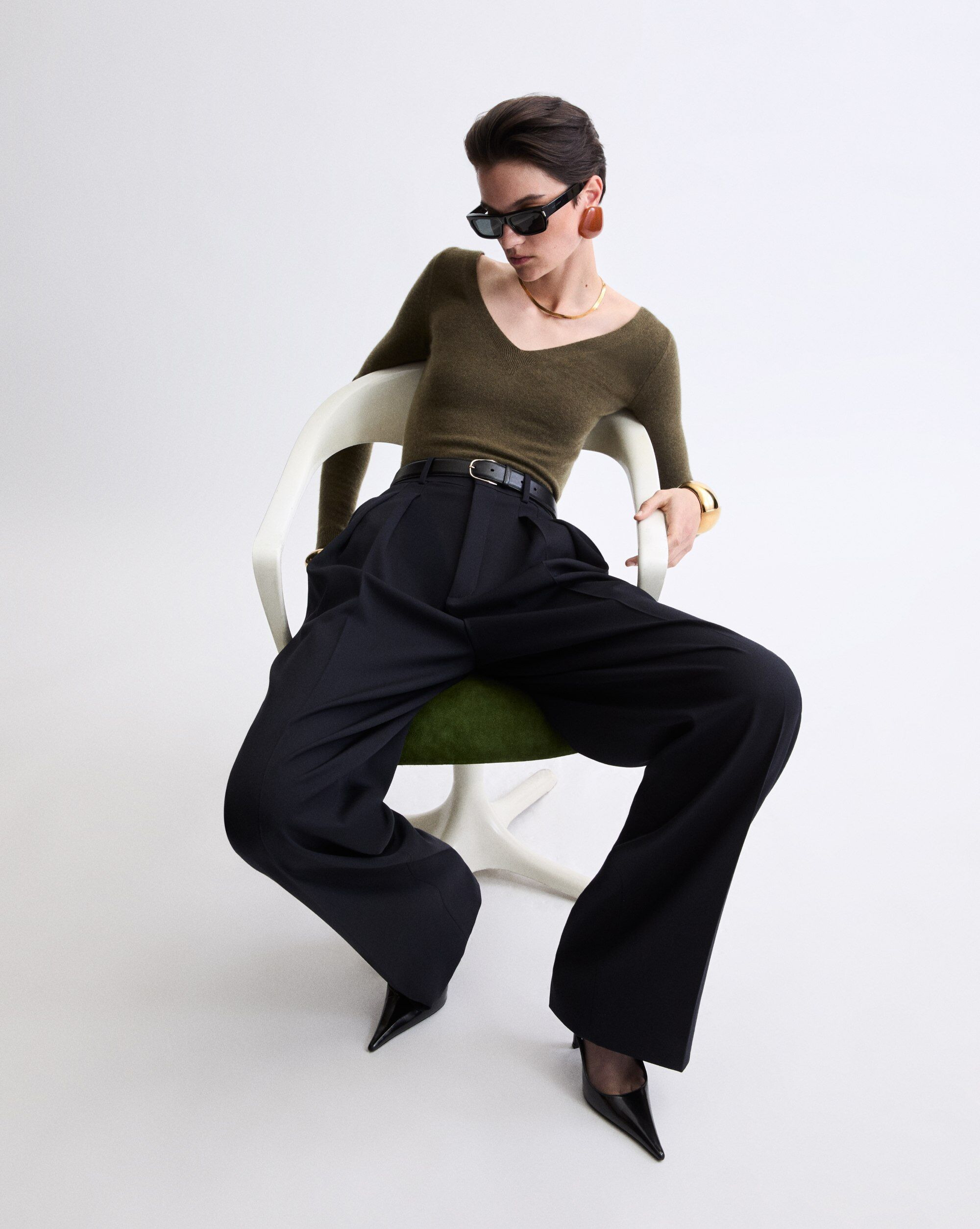 V-NECK SWEATER IN CASHMERE - 2