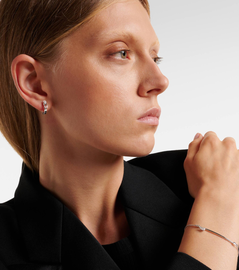 REPOSSI Serti Inversé XS 18kt white gold single earring with diamond outlook
