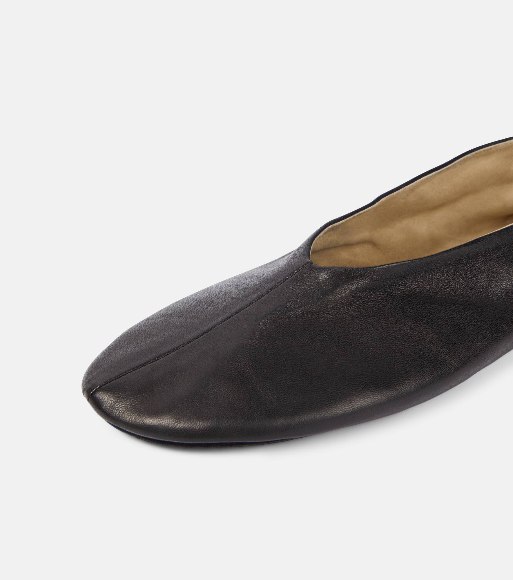 Leather slip-on shoes - 5