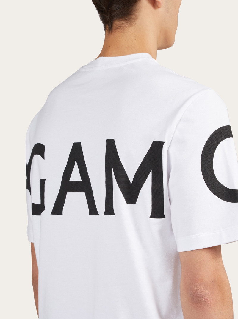 Short sleeved t-shirt with graphic logo 4