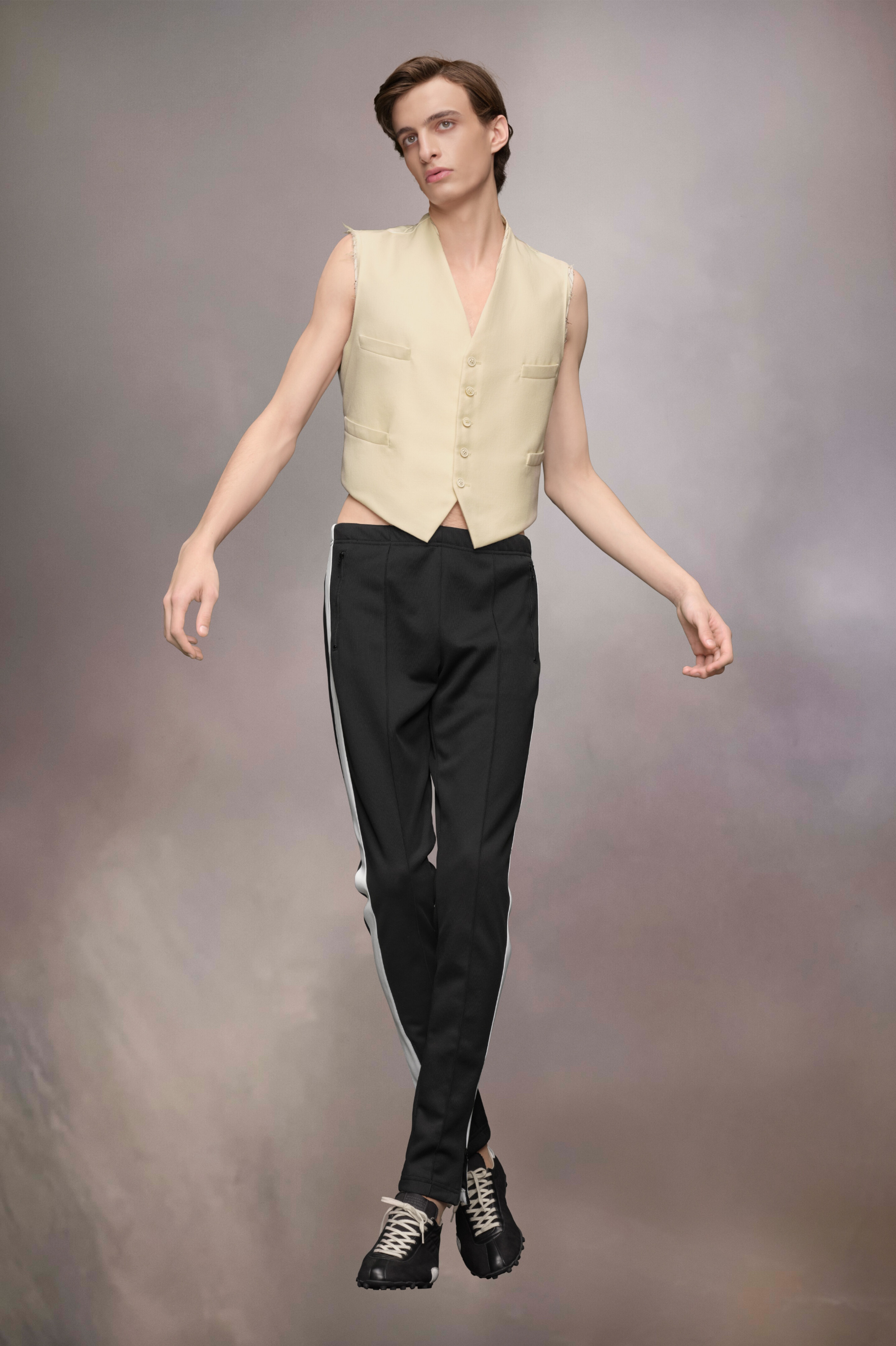 Anonymity of the lining waistcoat - 3