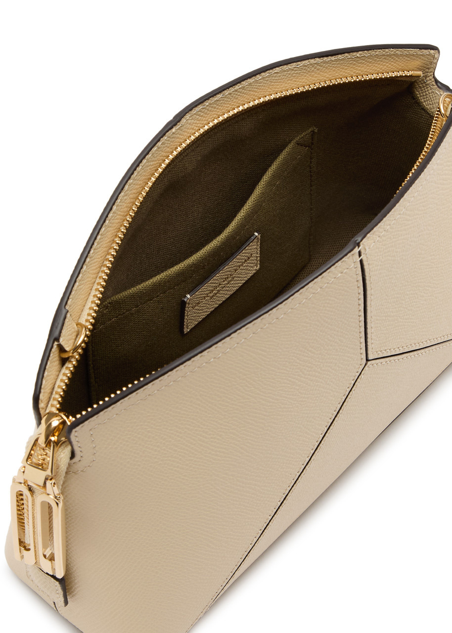 Victoria Beckham Small Classic Grained-leather Clutch - 4