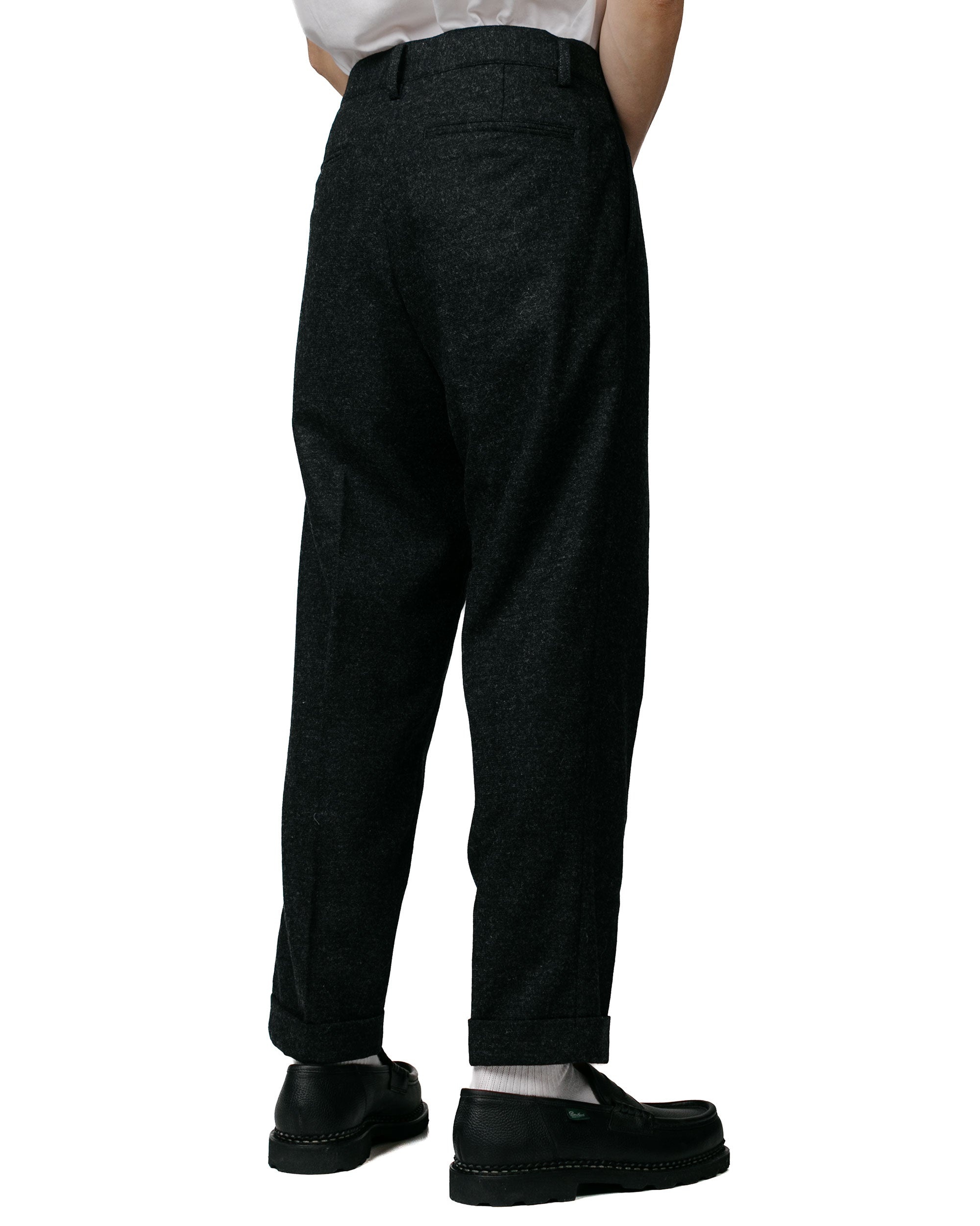 1Pleat Wool Cashmere Charcoal Grey - 3