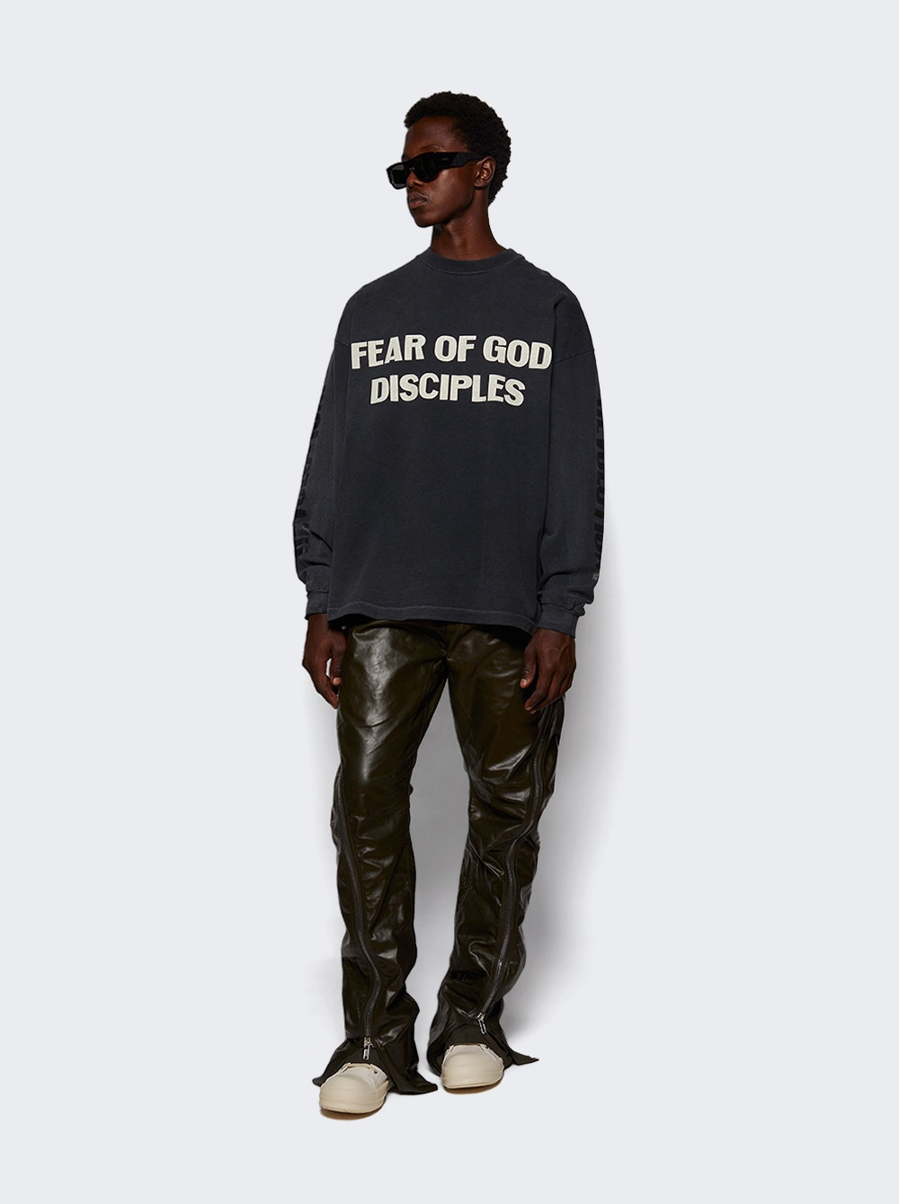 Relaxed Long Sleeve Disciple Tee Black - 5