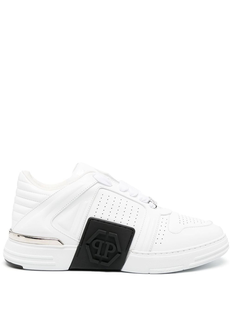 low-top leather sneakers 1