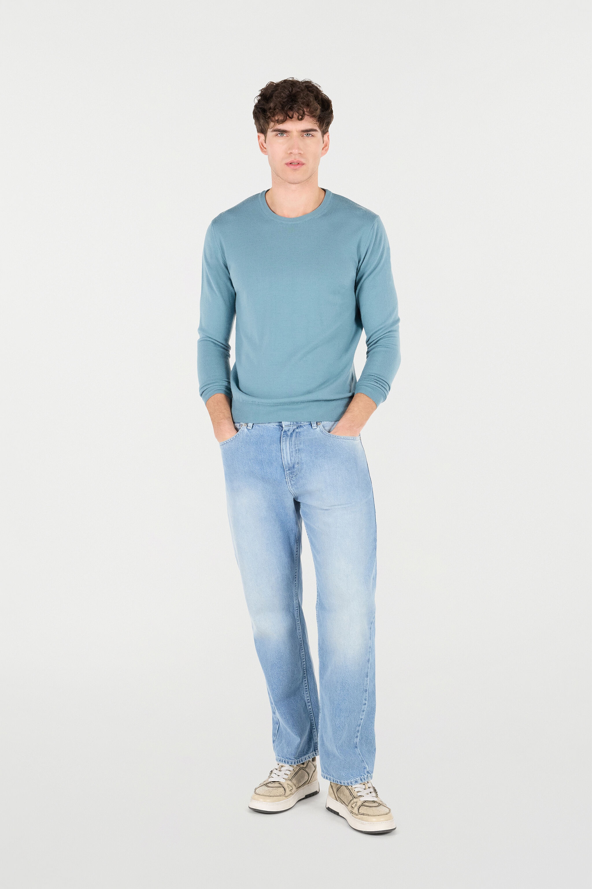 Jeans With Faded Detailing - 2
