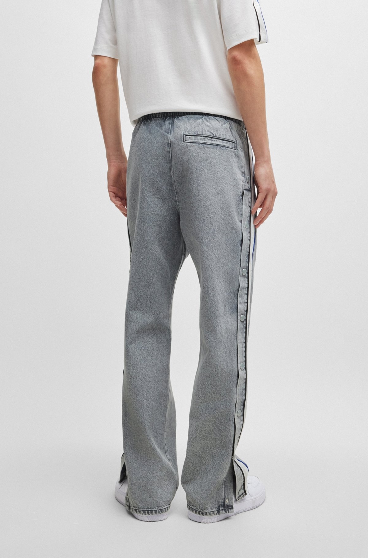 GREY RELAXED-FIT JEANS WITH SIDE POPPERS AND CONTRASTING TAPE - 4