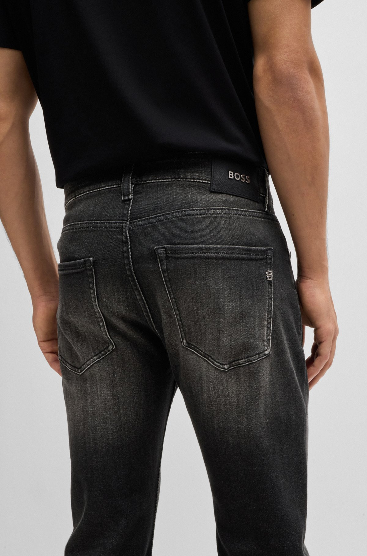 DELAWARE SLIM-FIT JEANS IN BLACK STRETCH DENIM - 5
