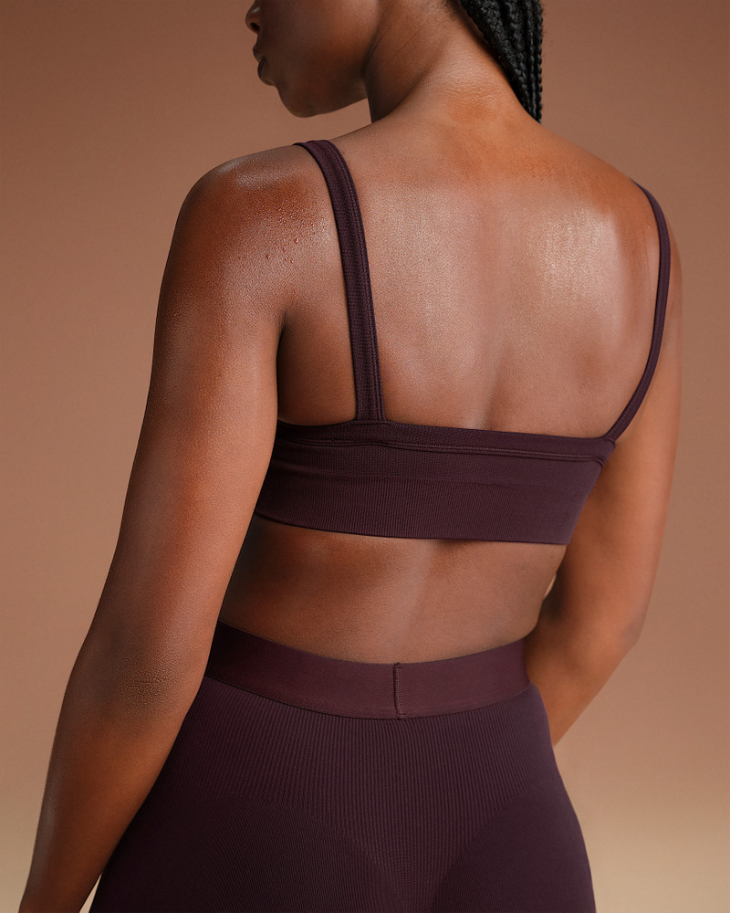 Nike NikeSKIMS Vintage Seamless Women's Cami Bra outlook