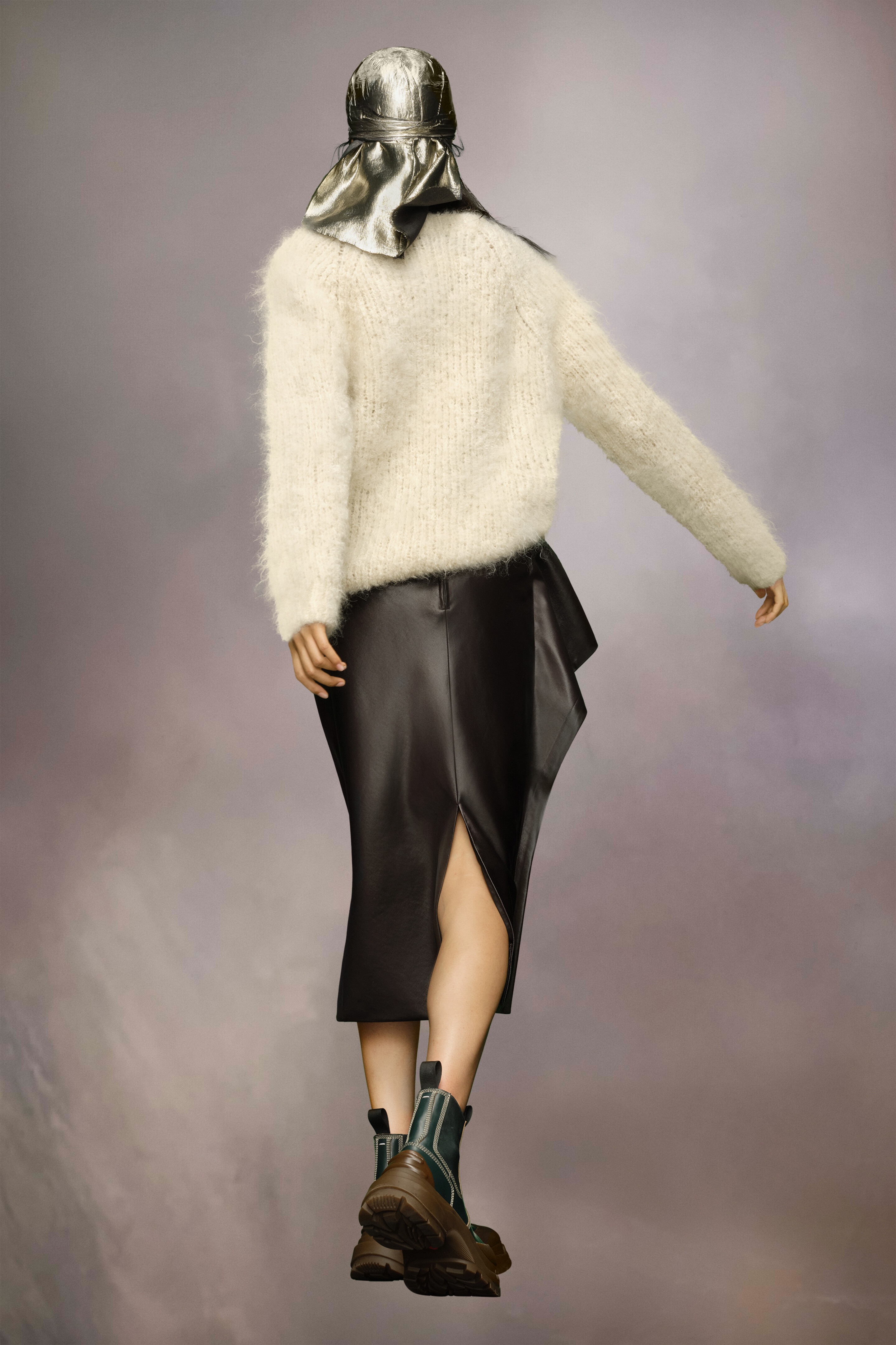 V-neck knit sweater - 5