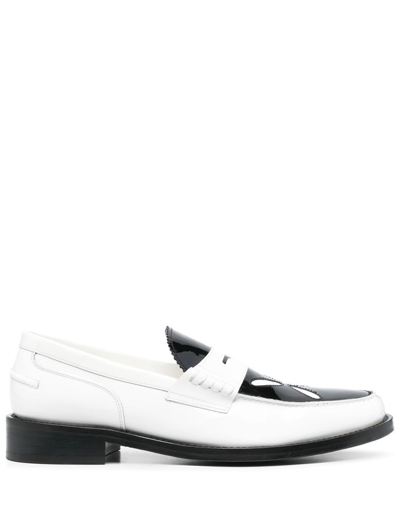Slashed leather loafers 1