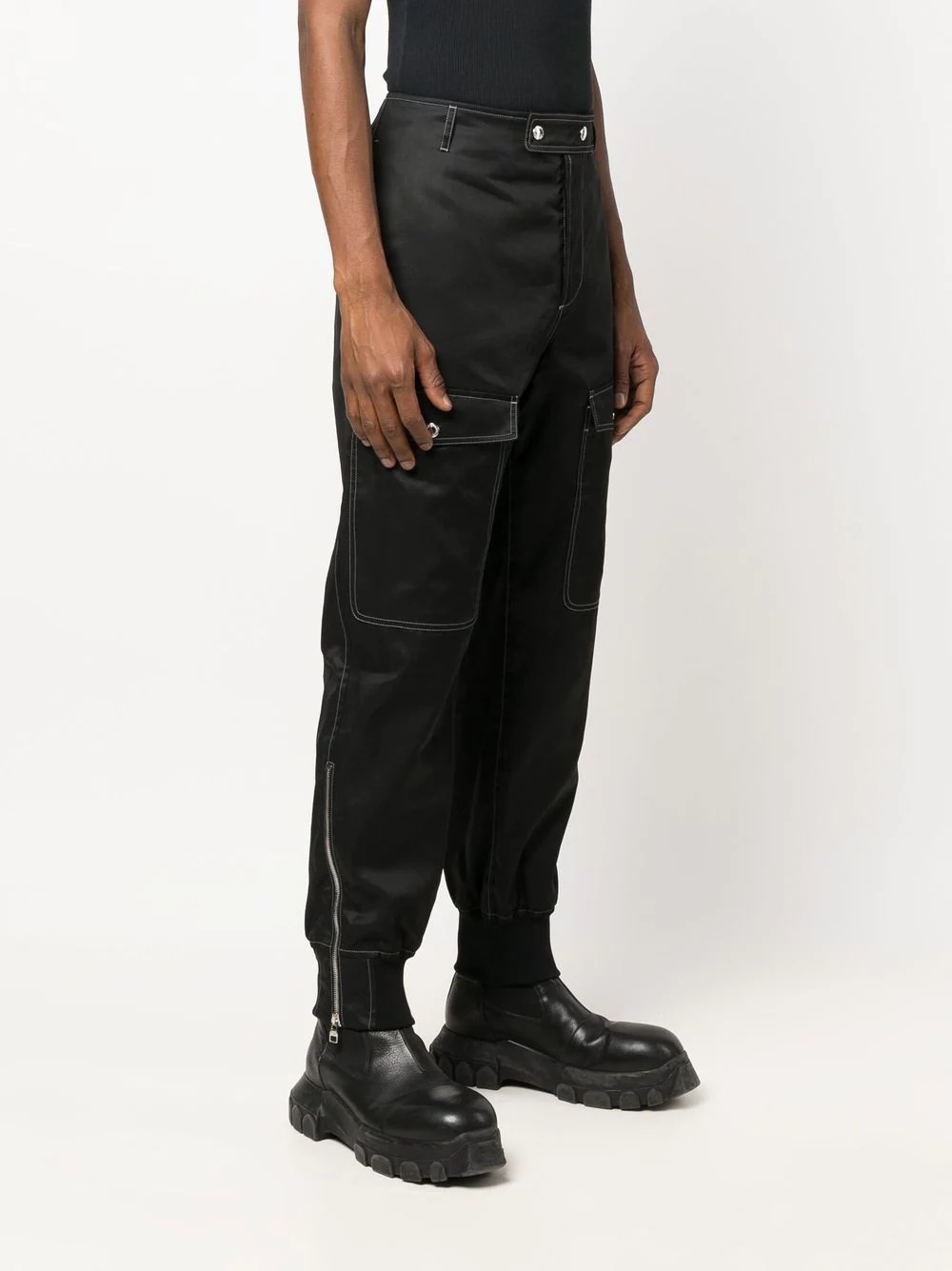 tapered-leg cargo trousers - 3