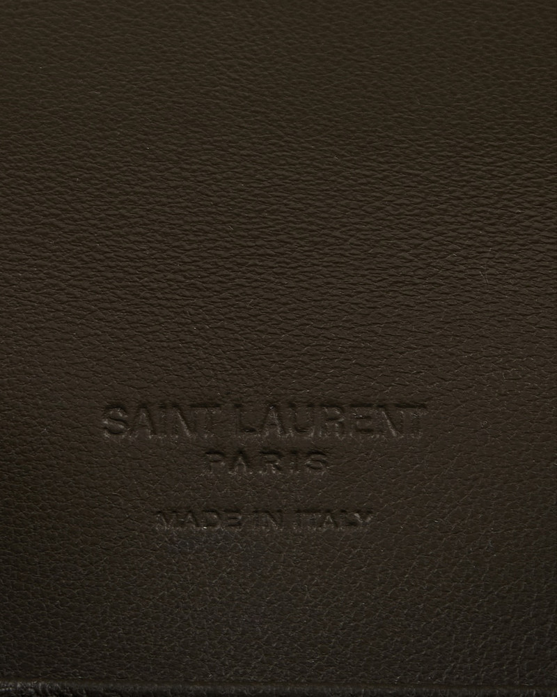 Lizard Passport Case 5