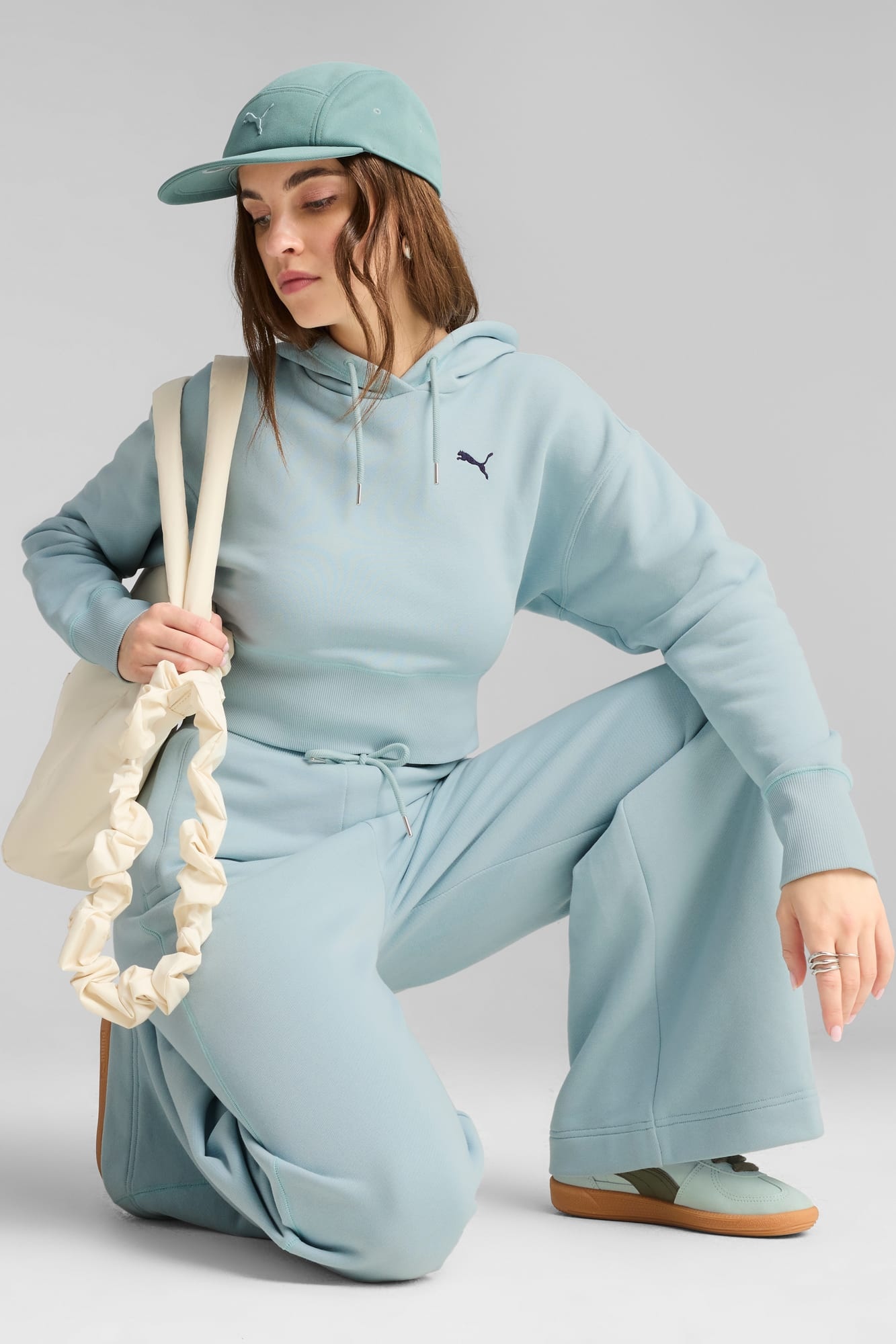 Premium Essentials Women's Relaxed Graphic Hoodie - 5