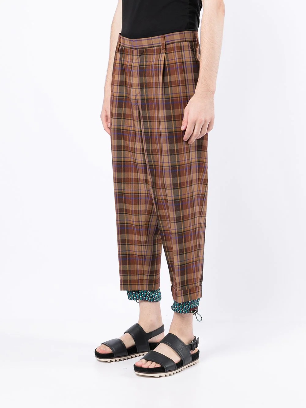 tartan-print cropped trousers - 3