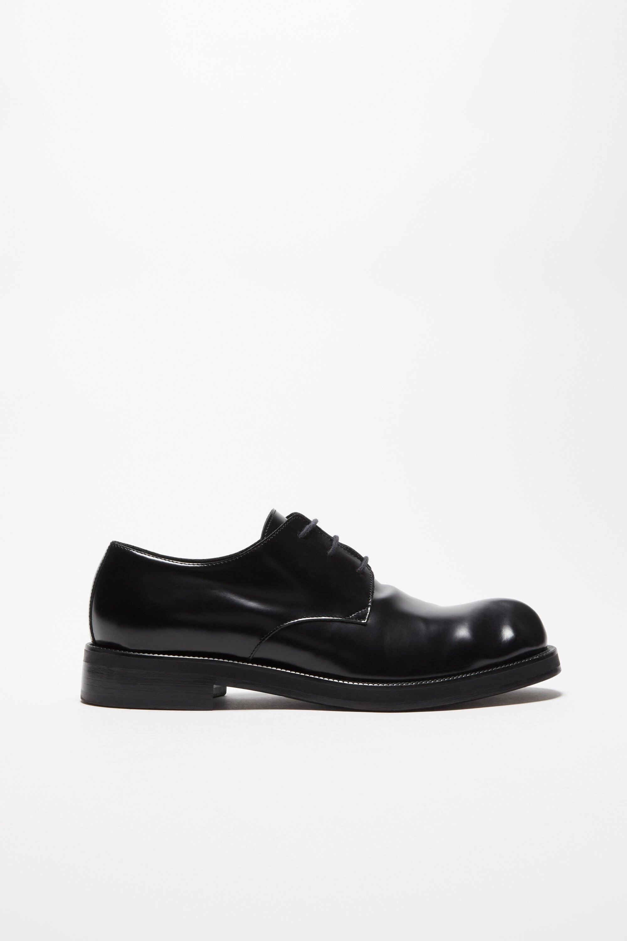 Acne studios derby lace up レザー　シューズ　ダービー Acne Studios Leather derby shoes - Black/black | REVERSIBLE