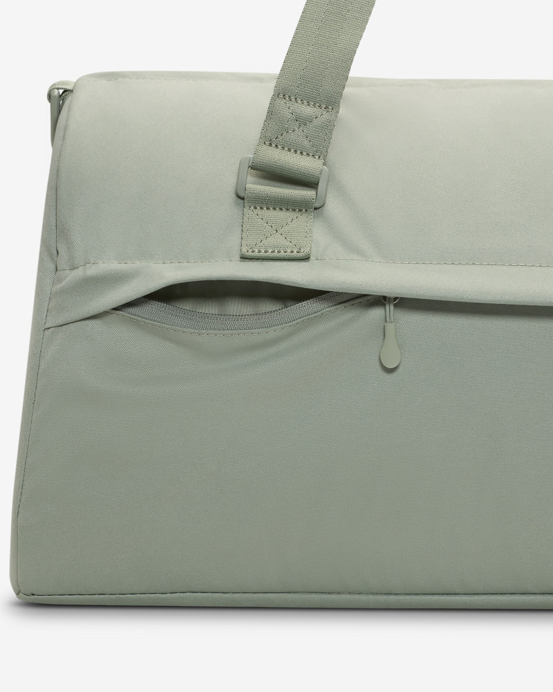 Nike Elemental Premium Duffel Bag (45L) 9