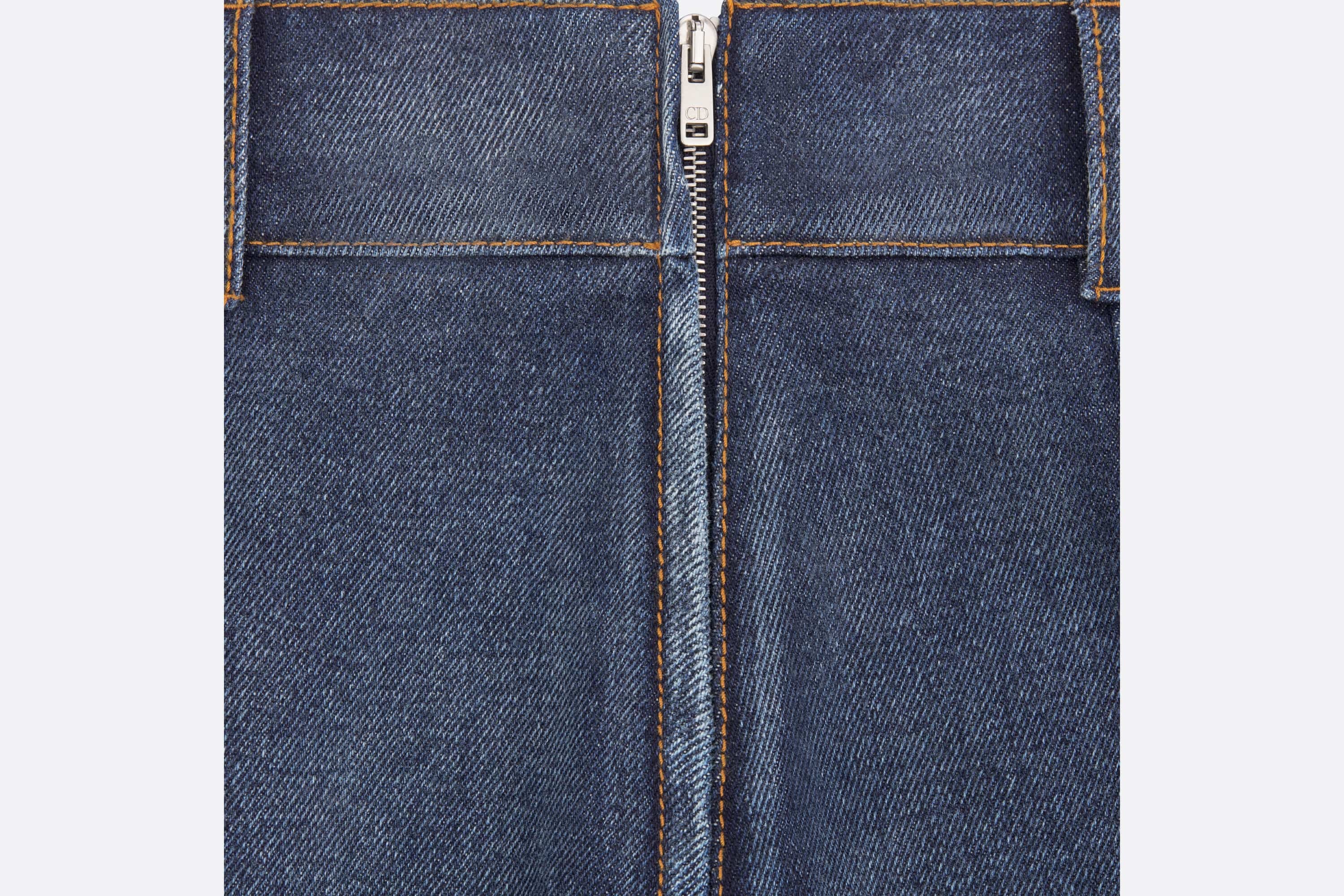 Mid-Length Straight-Cut Skirt - 3
